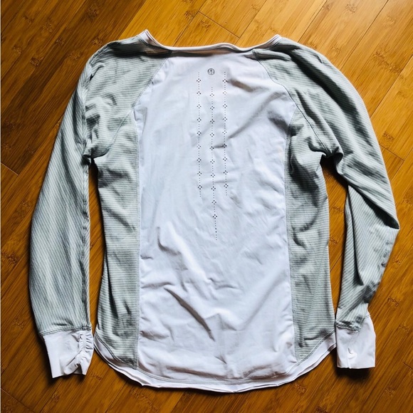 NWOT Lululemon Lightened Up Long Sleeve
Heathered Light Grey / White - Picture 8 of 9